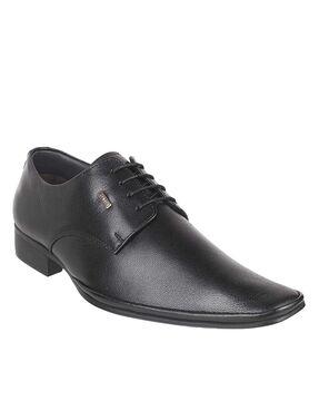 textured square-toe derby shoes