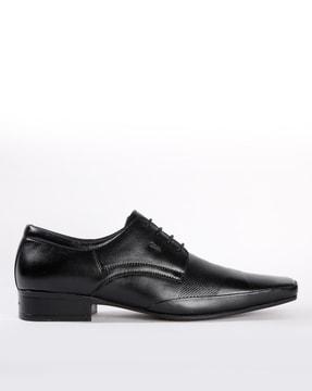textured square-toe derby shoes