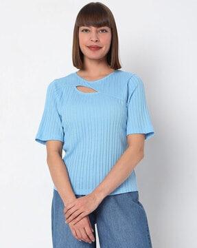 textured t-shirt with front cut-work