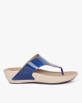 textured t-strap flat sandals