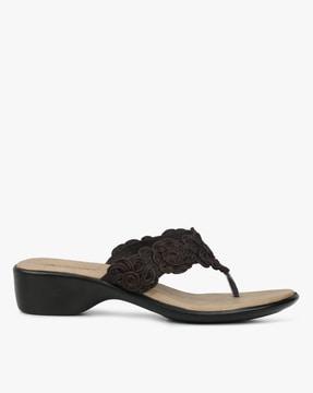 textured thong-strap flat sandals