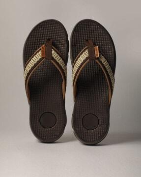 textured thong-strap sandals