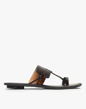 textured toe-ring sandals