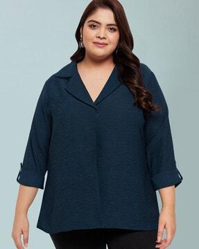 textured top with notch collar