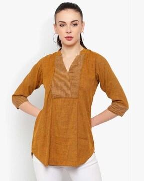 textured tunic with 3/4th sleeves