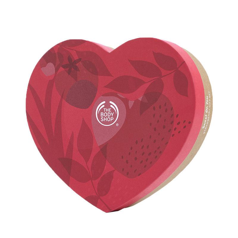 the body shop sweet on you strawberry gift set