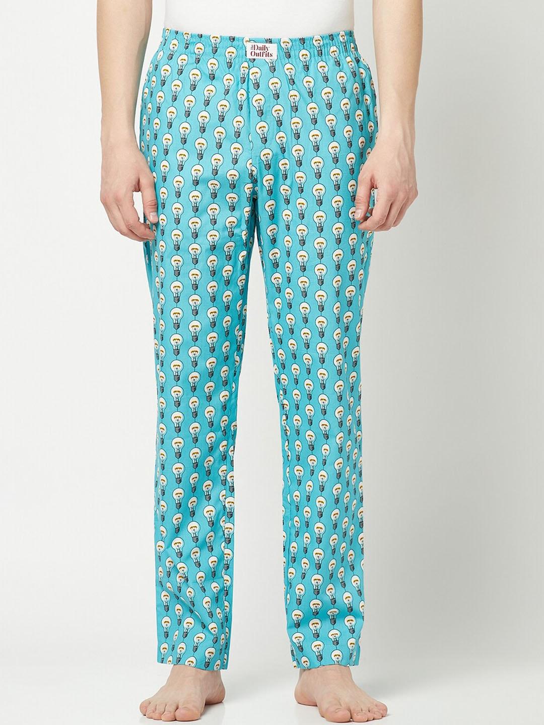 the daily outfits men printed lounge pants