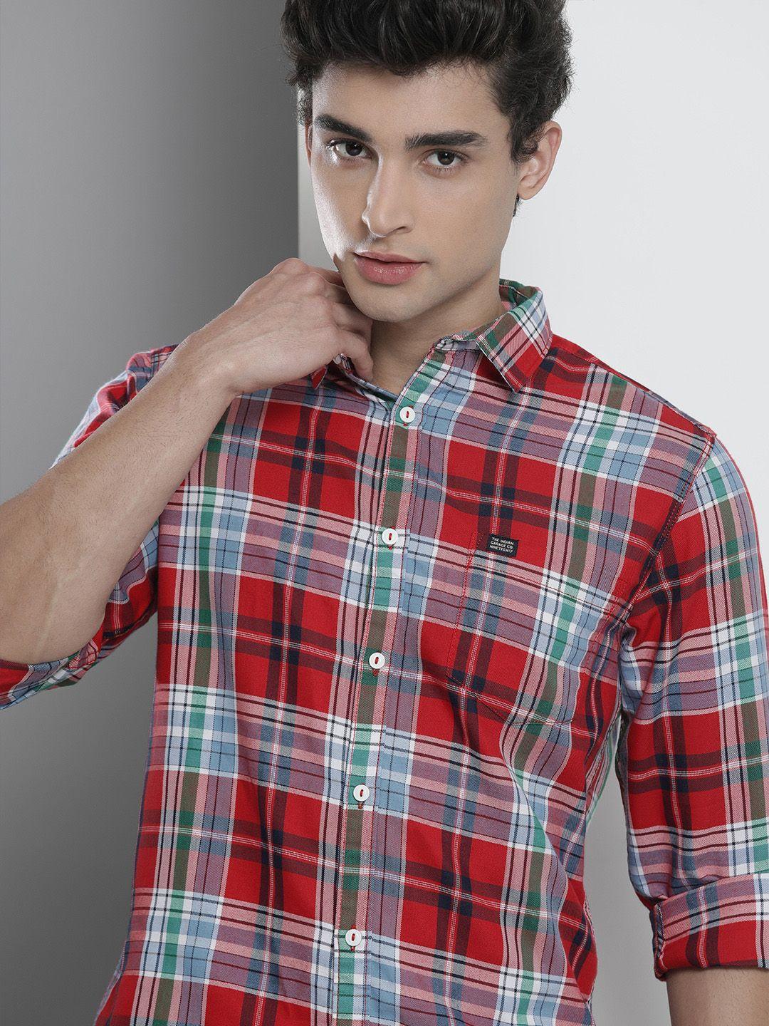 the indian garage co men red & blue checked casual shirt