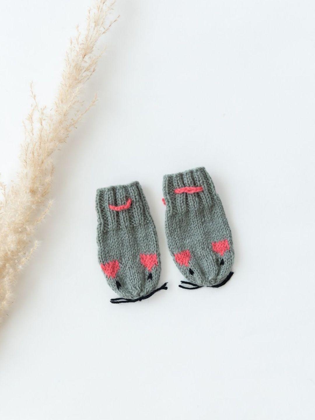 the original knit infants knitted acrylic mittens