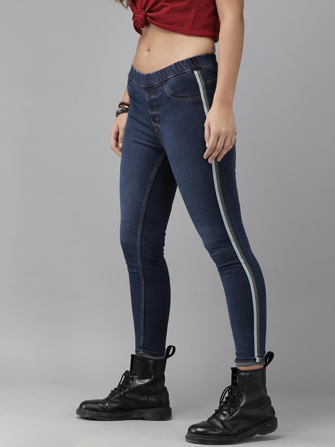 the roadster lifestyle co women blue washed mid-rise side striped denim jeggings