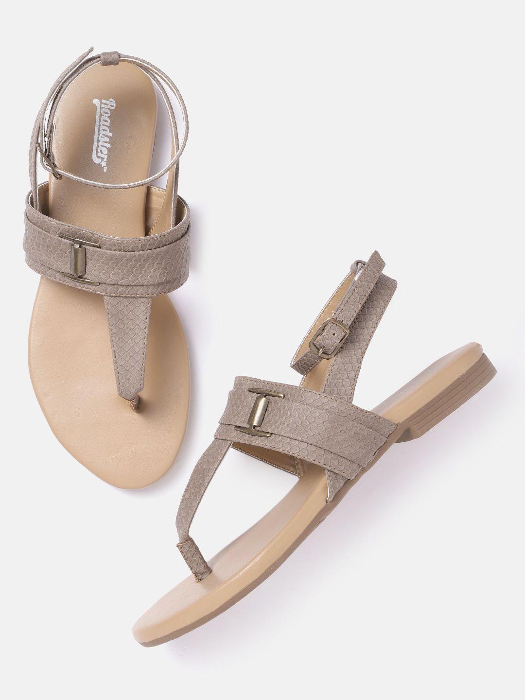 the roadster lifestyle co women taupe snakeskin textured t-strap flats