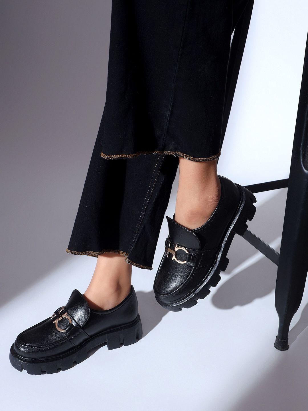 the roadster lifestyle co. women black buckled heeled horsebit loafers