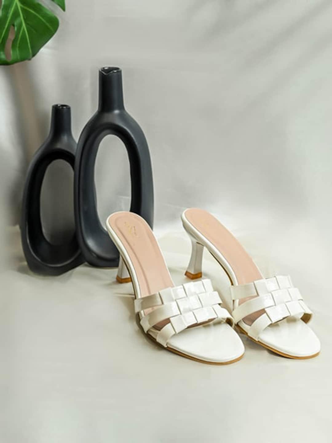 the-white-pole-textured-open-toe-slim-heels
