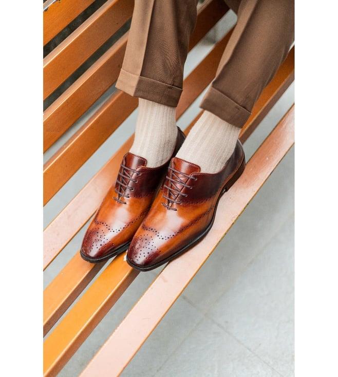 the alternate tan wholecut oxford with brogue detail