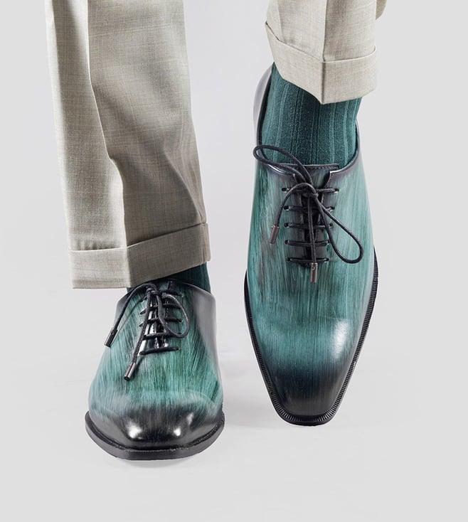 the alternate wholecut lace up- green