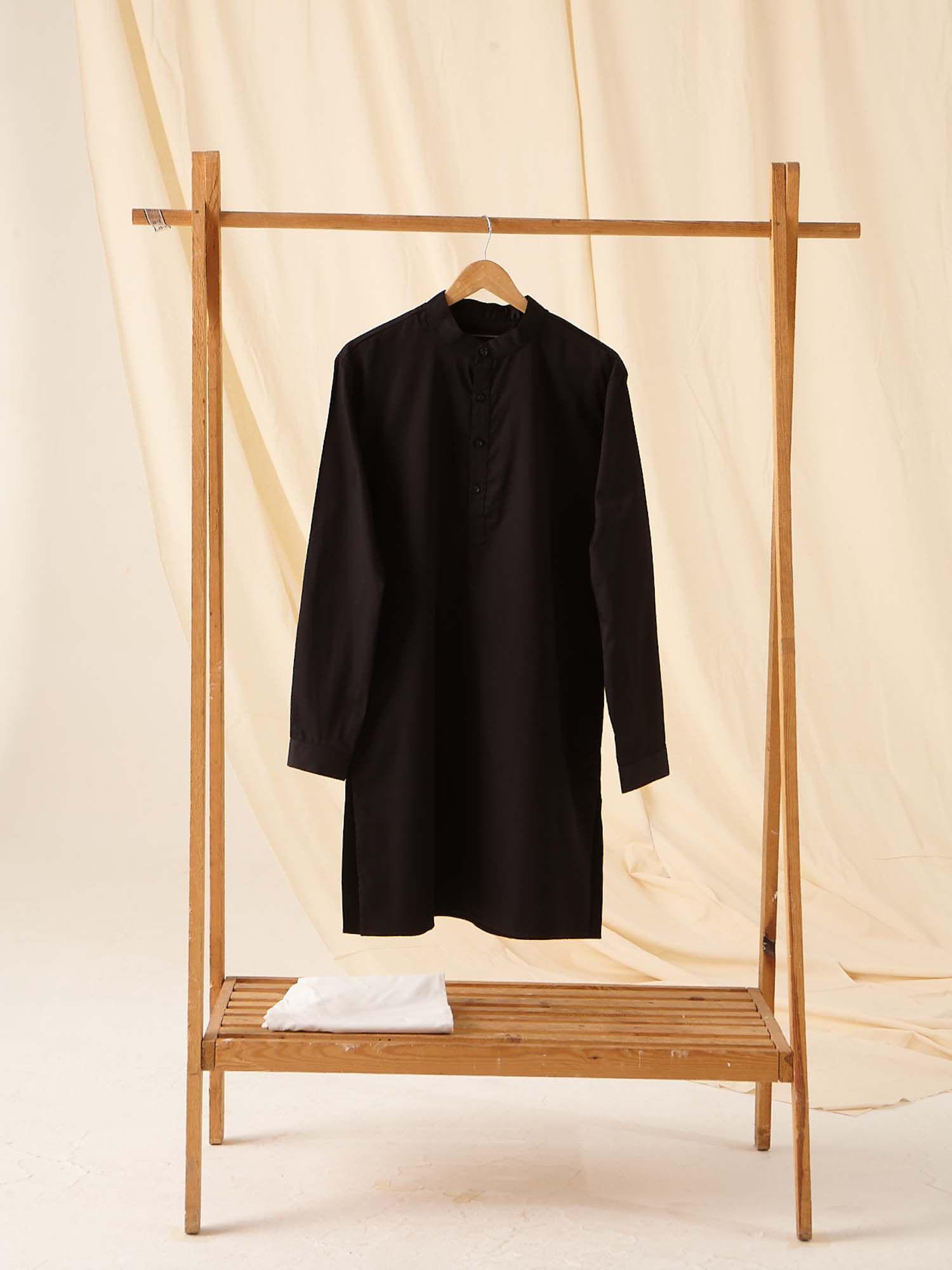 the black cotton kurta pyjama set (set of 2)