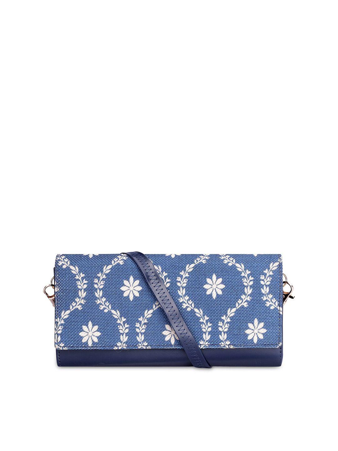 the clownfish women ethnic motifs printed envelop wallet