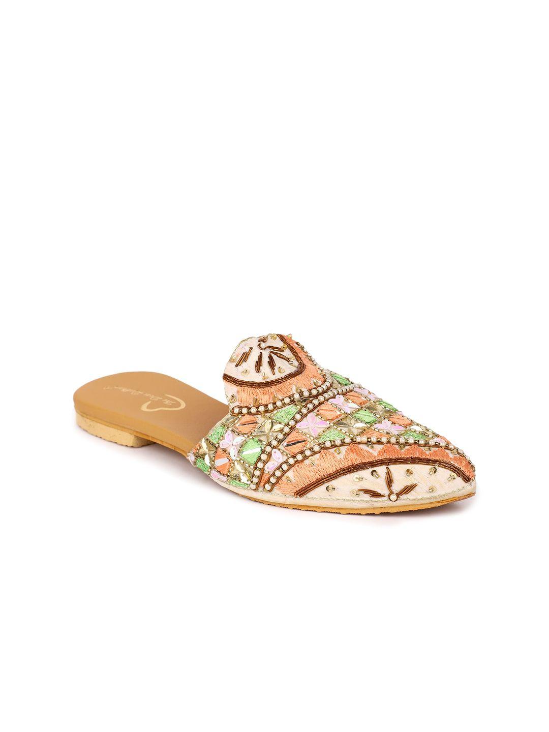 the desi dulhan embroidered ethnic mules