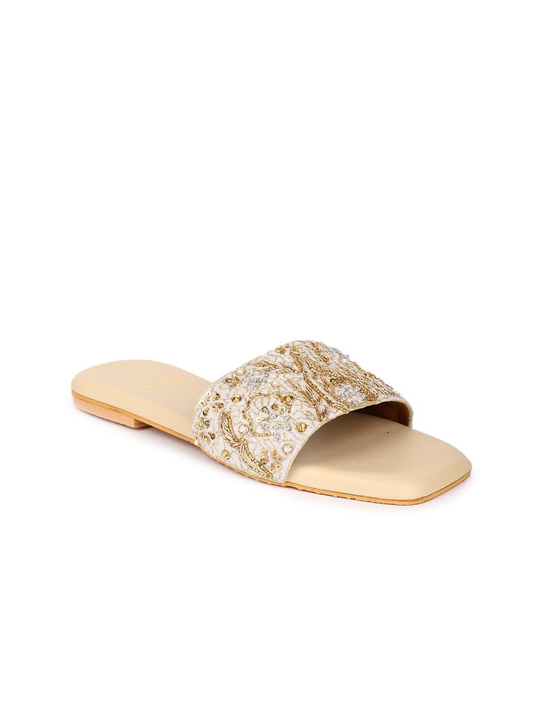 the desi dulhan embroidered open toe flats