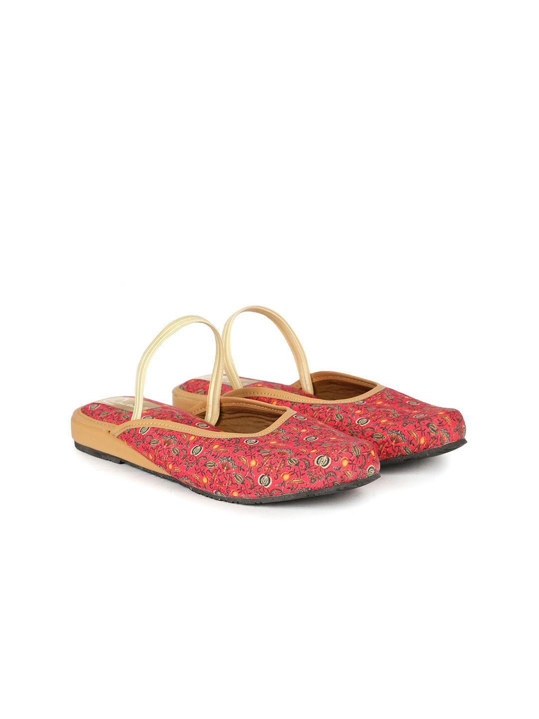 the desi dulhan floral printed casual mules