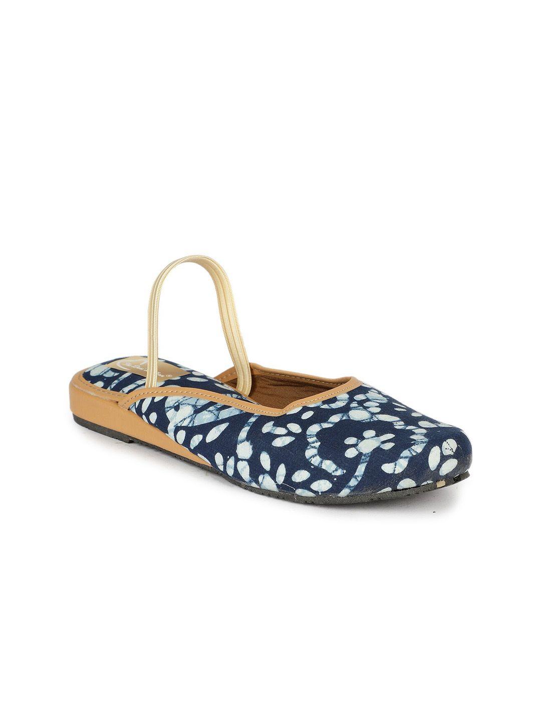 the desi dulhan printed ethnic mules with backstrap