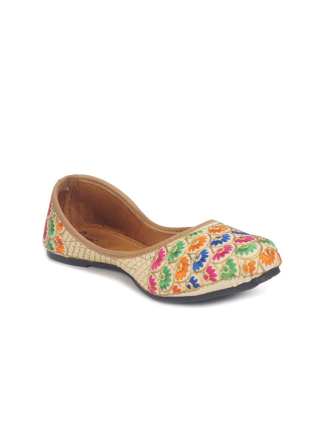 the desi dulhan women multicoloured ethnic mojaris flats