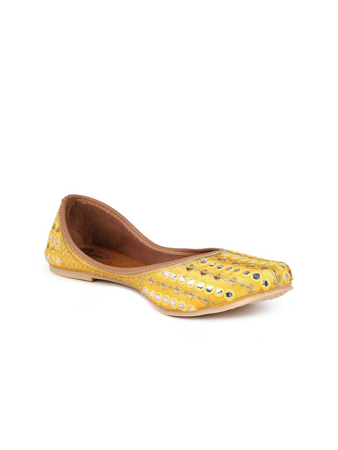 the desi dulhan women yellow ethnic mojaris flats