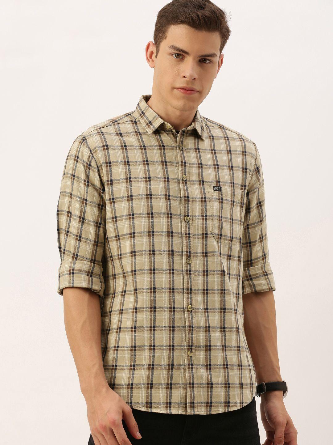 the indian garage co men cream-coloured & navy blue slim fit checked casual shirt