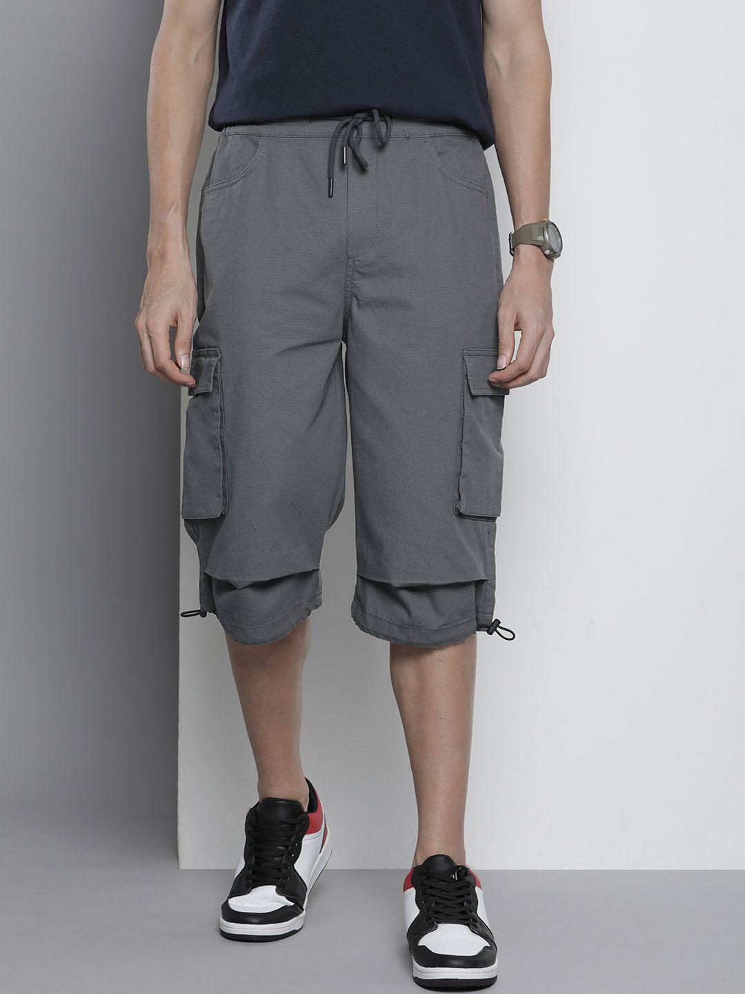 the indian garage co men grey loose fit cargo shorts