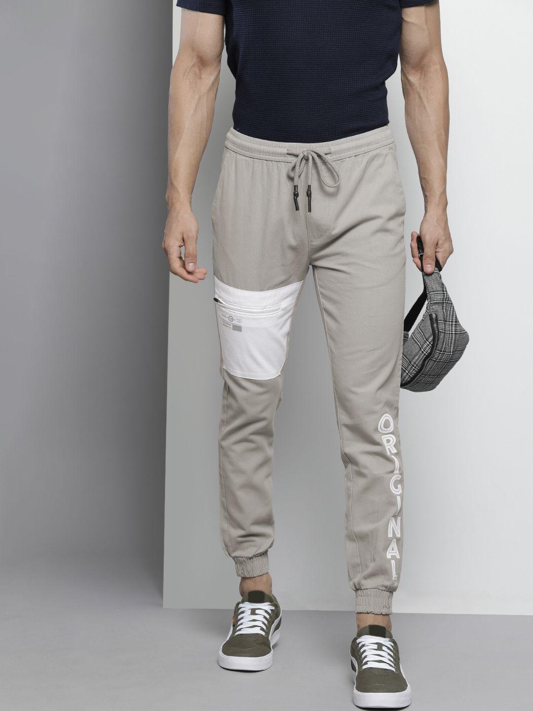 the indian garage co men grey printed joggers trousers