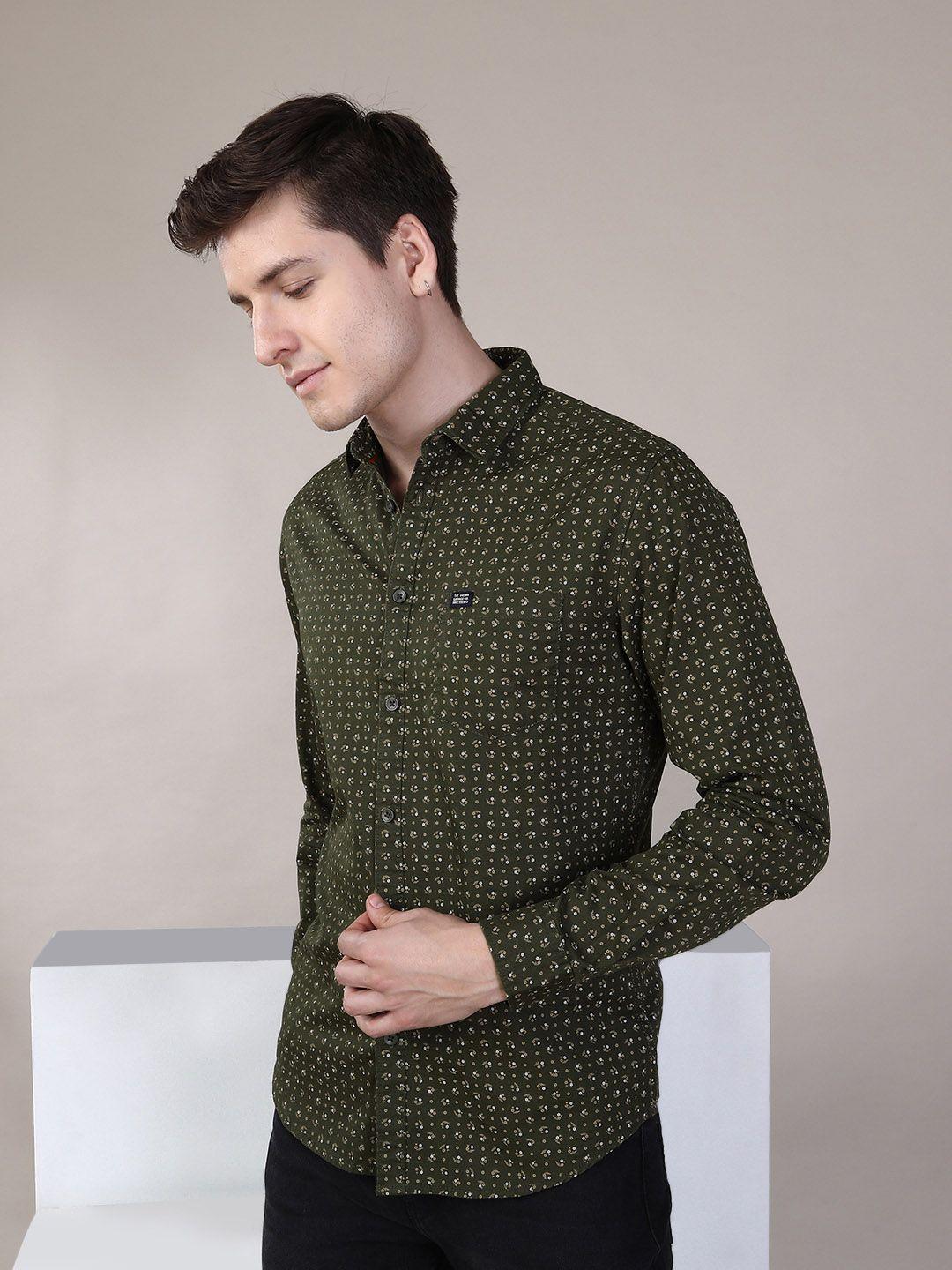 the indian garage co men olive green & beige regular fit printed casual shirt