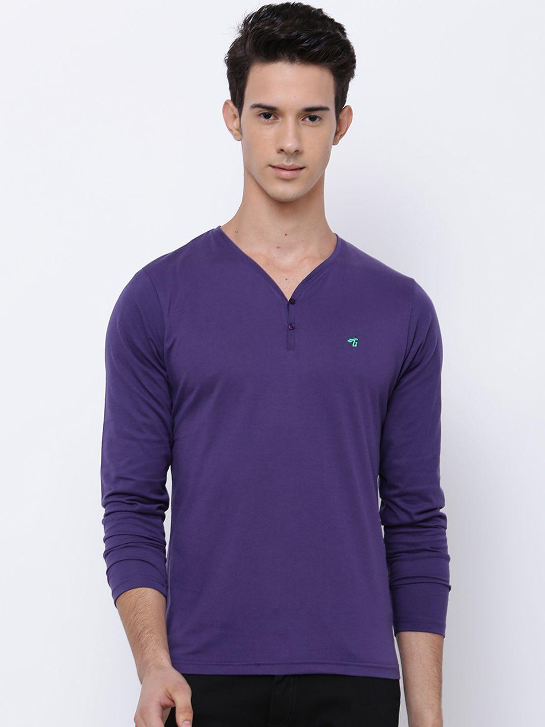 the indian garage co men purple solid v-neck slim fit t-shirt