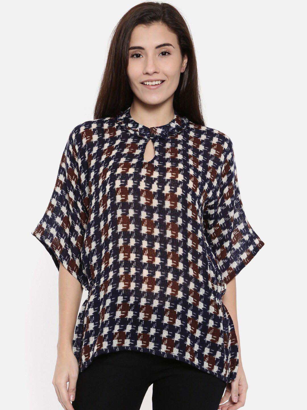 the kaftan company women blue & cream-coloured print keyhole neck extended sleeves top