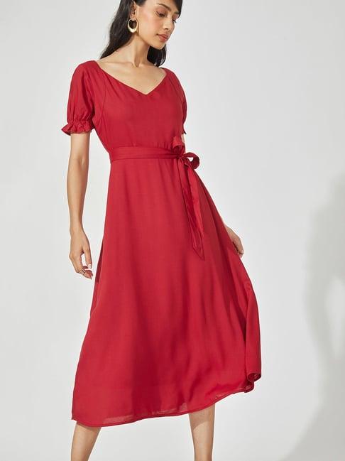the label life red regular fit wrap dress