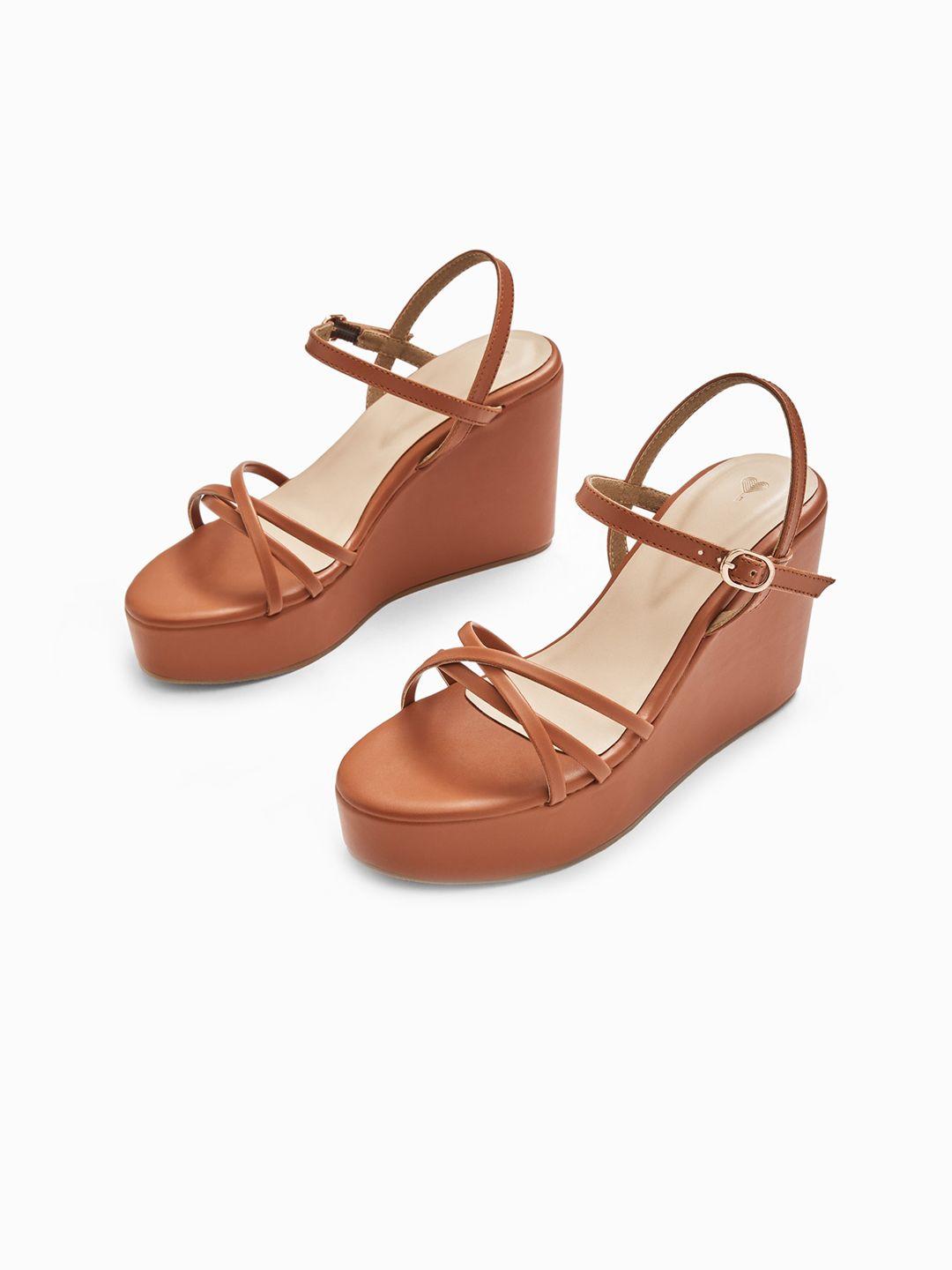 the label life rust wedge heels