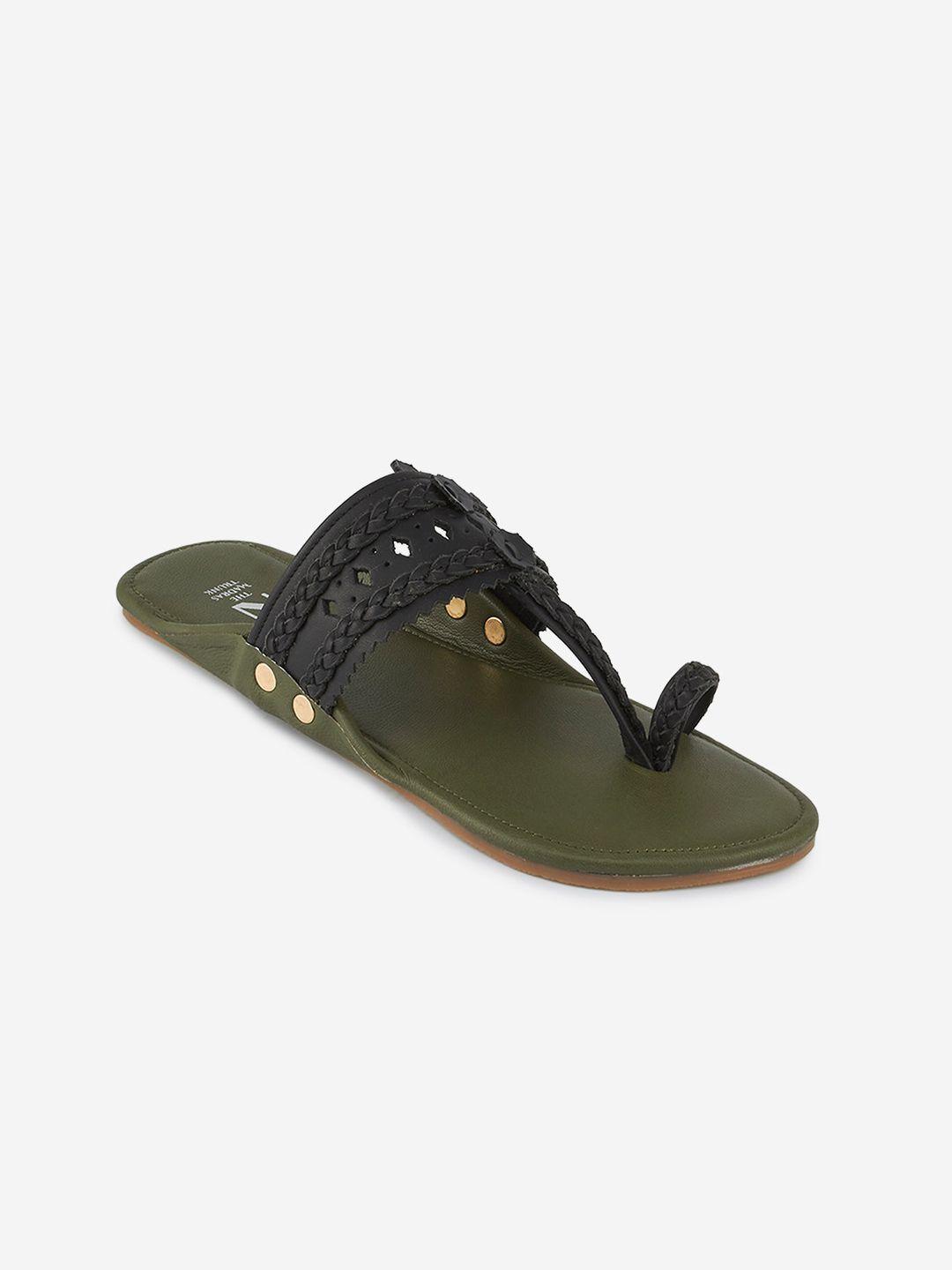 the madras trunk women olive green one toe flats with laser cuts