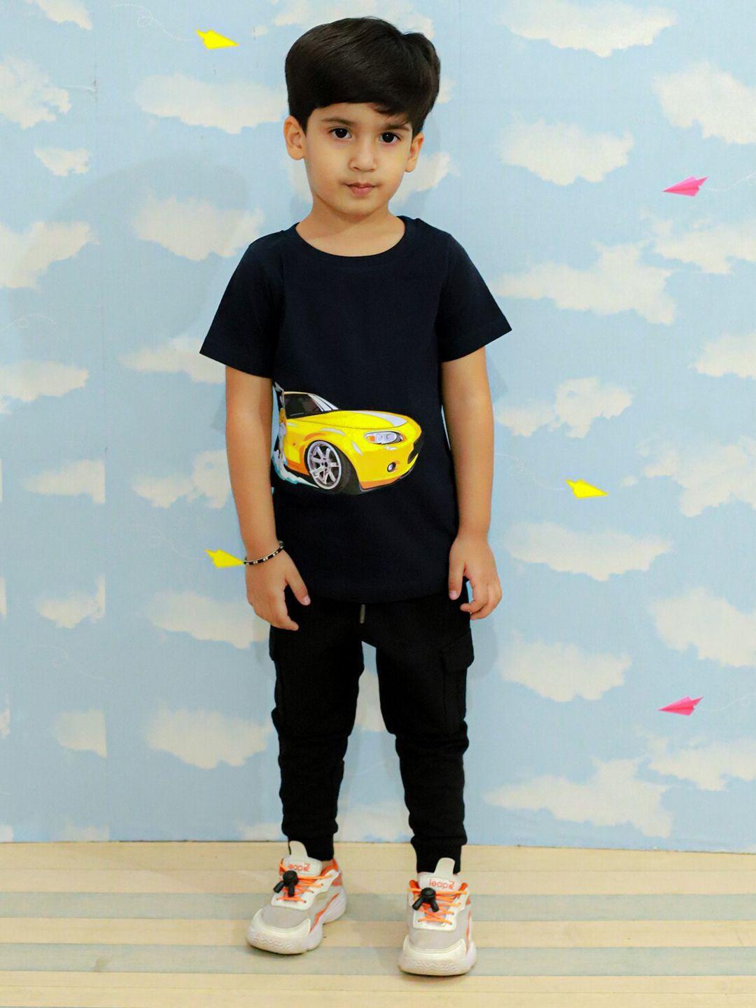 the mom store boys printed pure cotton t-shirt with trousers