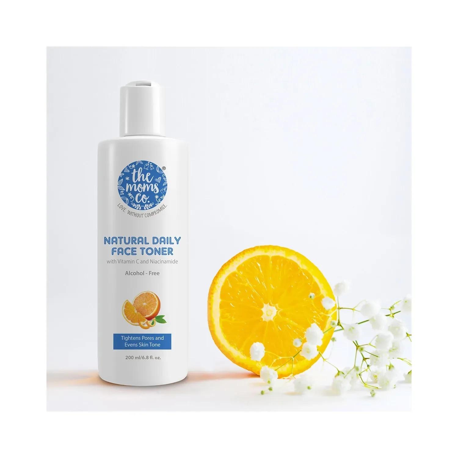 the moms co. natural daily face toner with vitamin c (200ml)