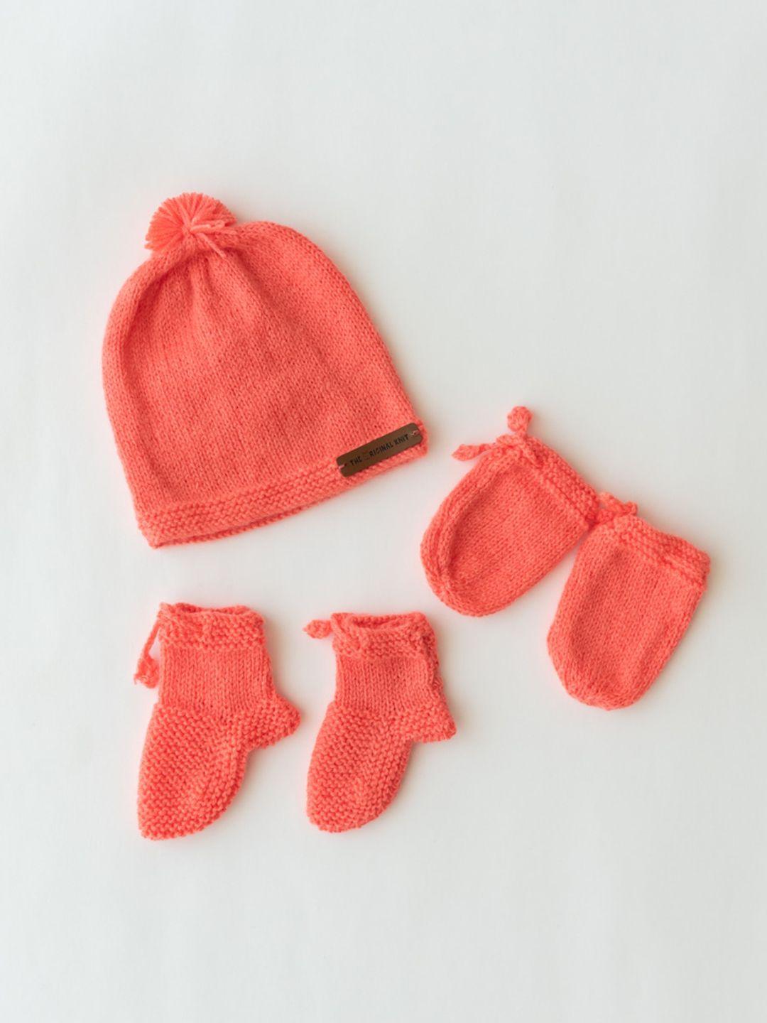 the original knit girls peach-coloured beanie with socks & mittens.