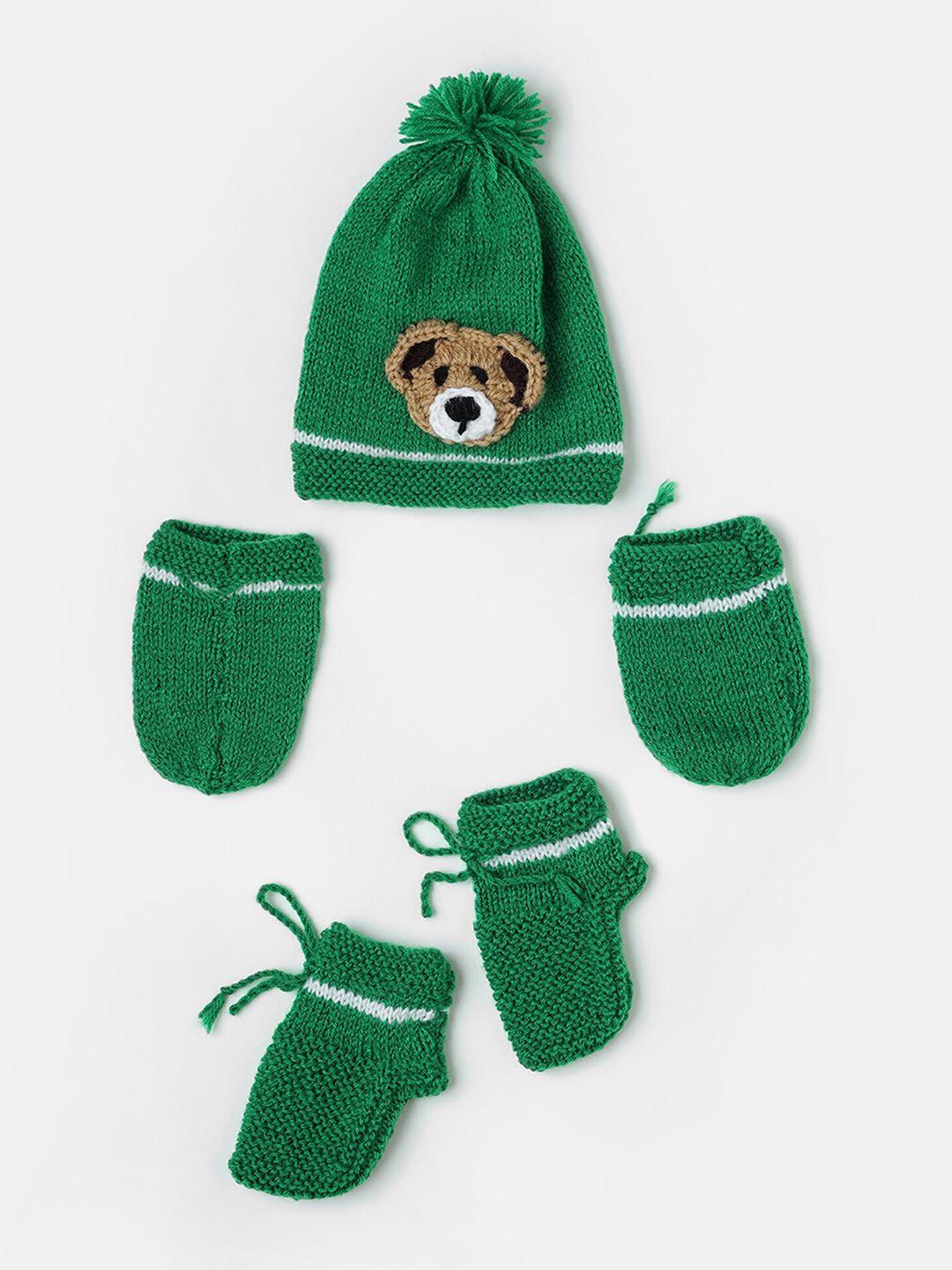 the original knit infant acrylic beanie with socks & mittens