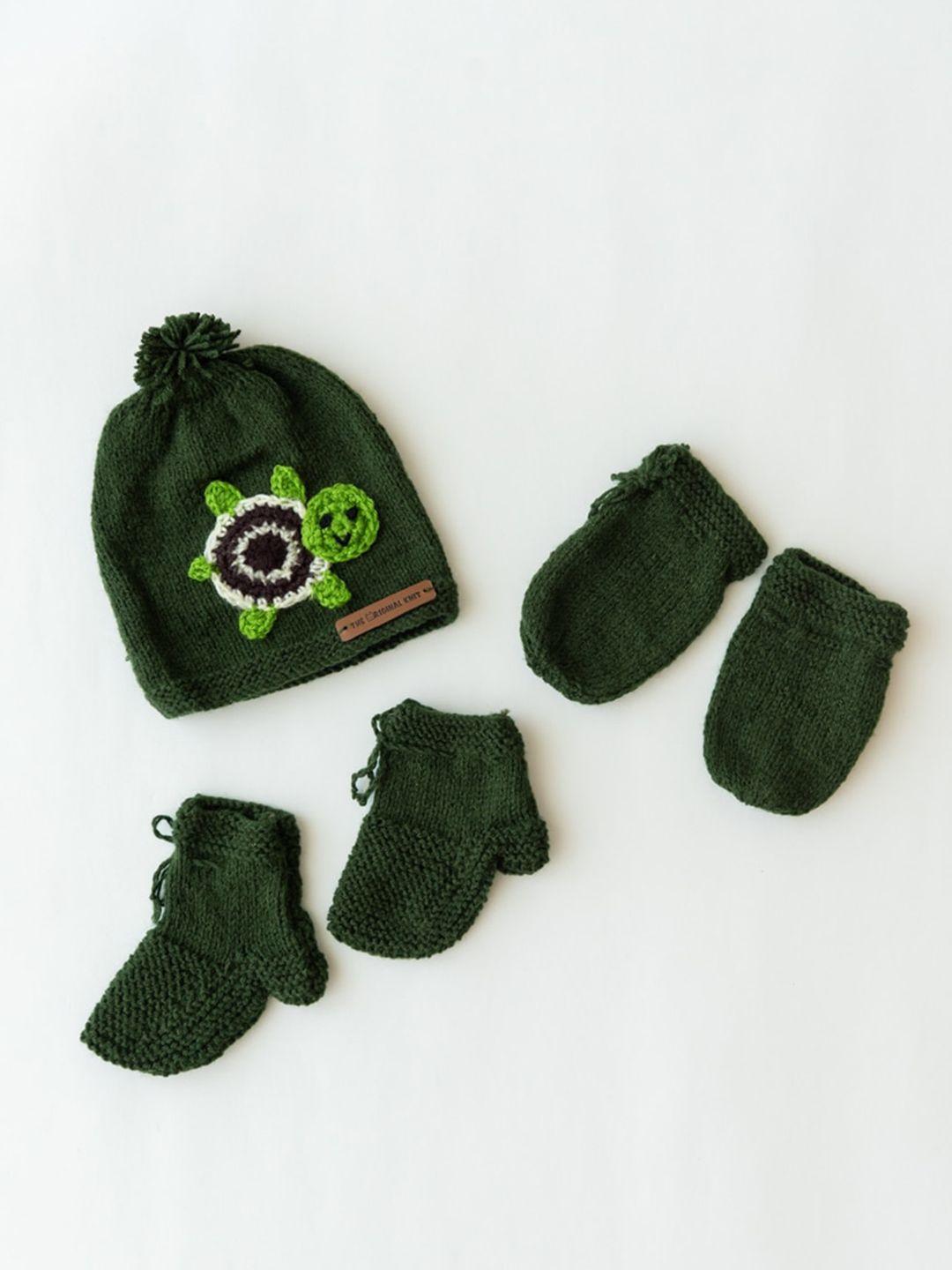 the original knit kids 3pcs green cap with socks & mittens