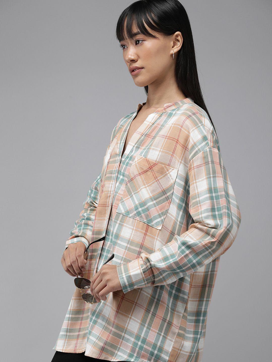 the roadster life co. pure cotton checked casual shirt