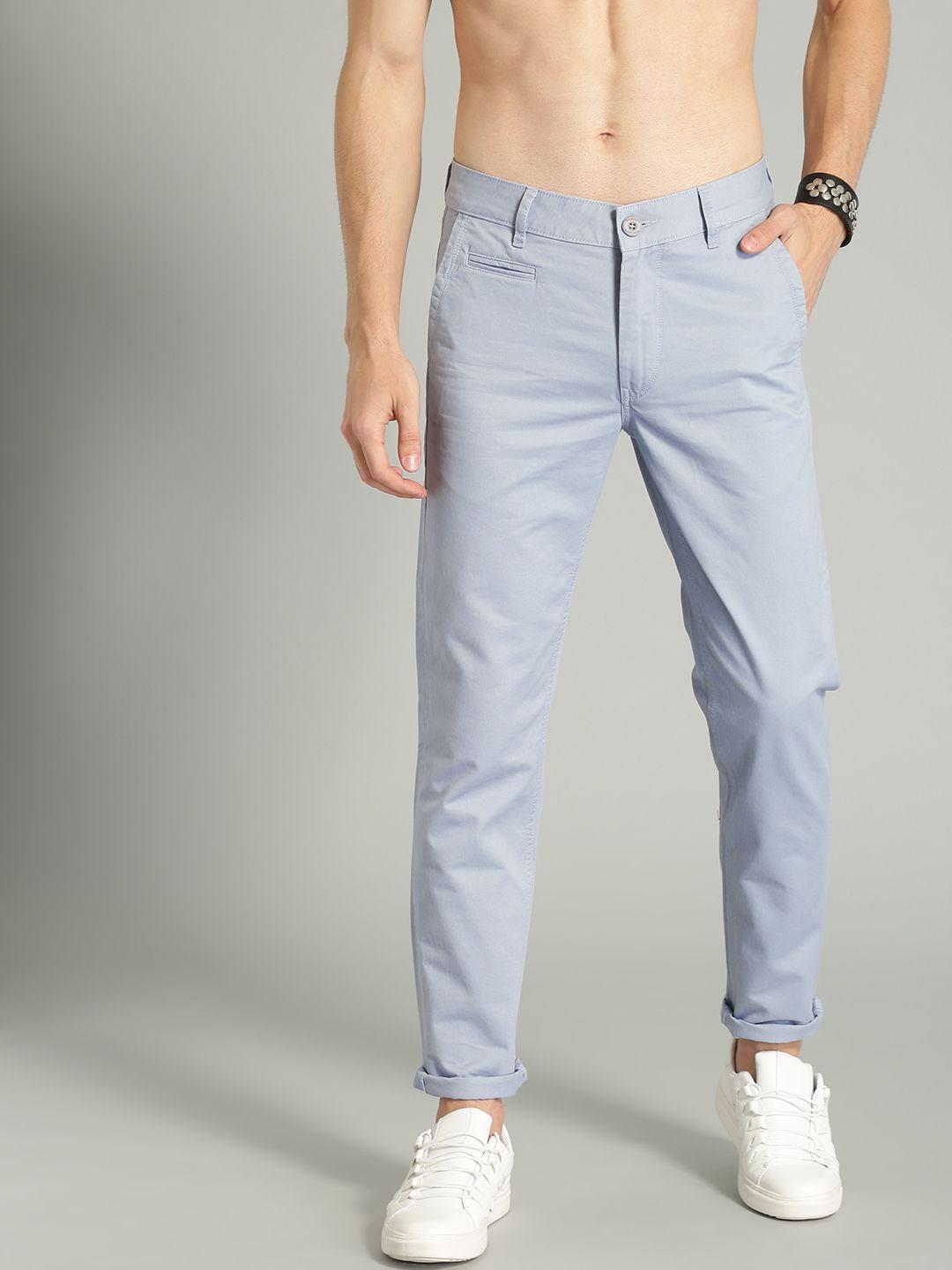 the roadster lifestyle co men blue regular fit solid chinos
