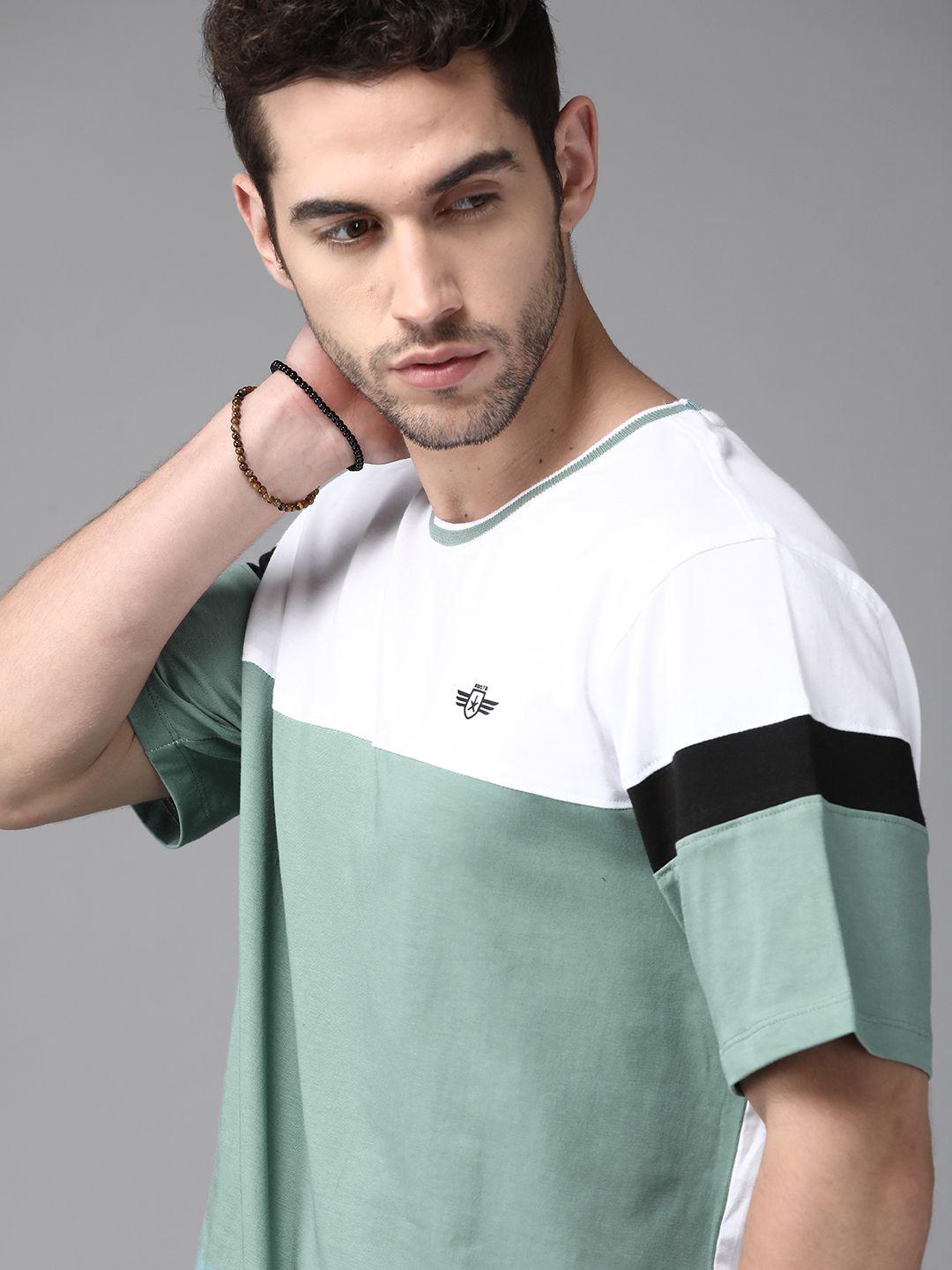 the roadster lifestyle co men green & white pure cotton colourblocked round neck t-shirt