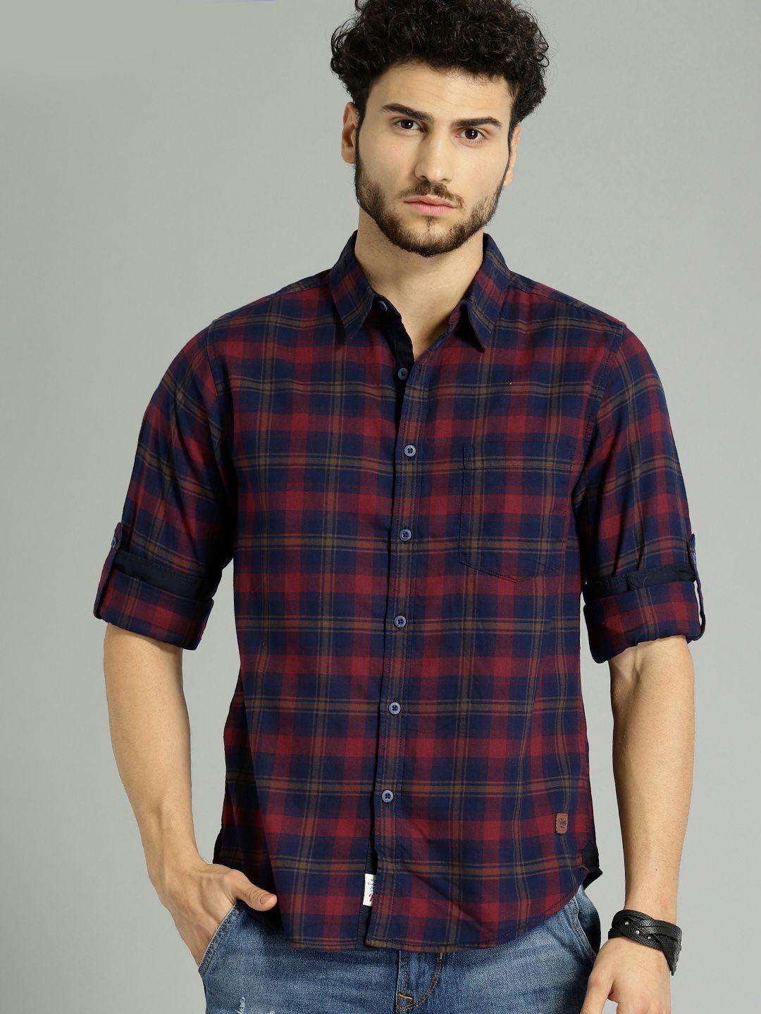 the roadster lifestyle co men maroon & navy blue regular fit checked casual sustainable shirt