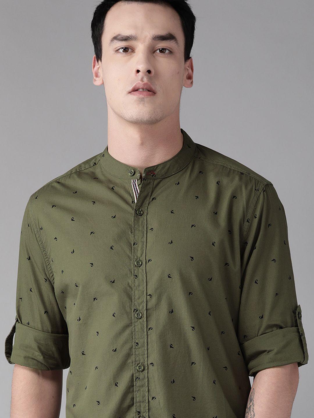 the roadster lifestyle co men olive green & black geometric printed pure cotton casual shirt