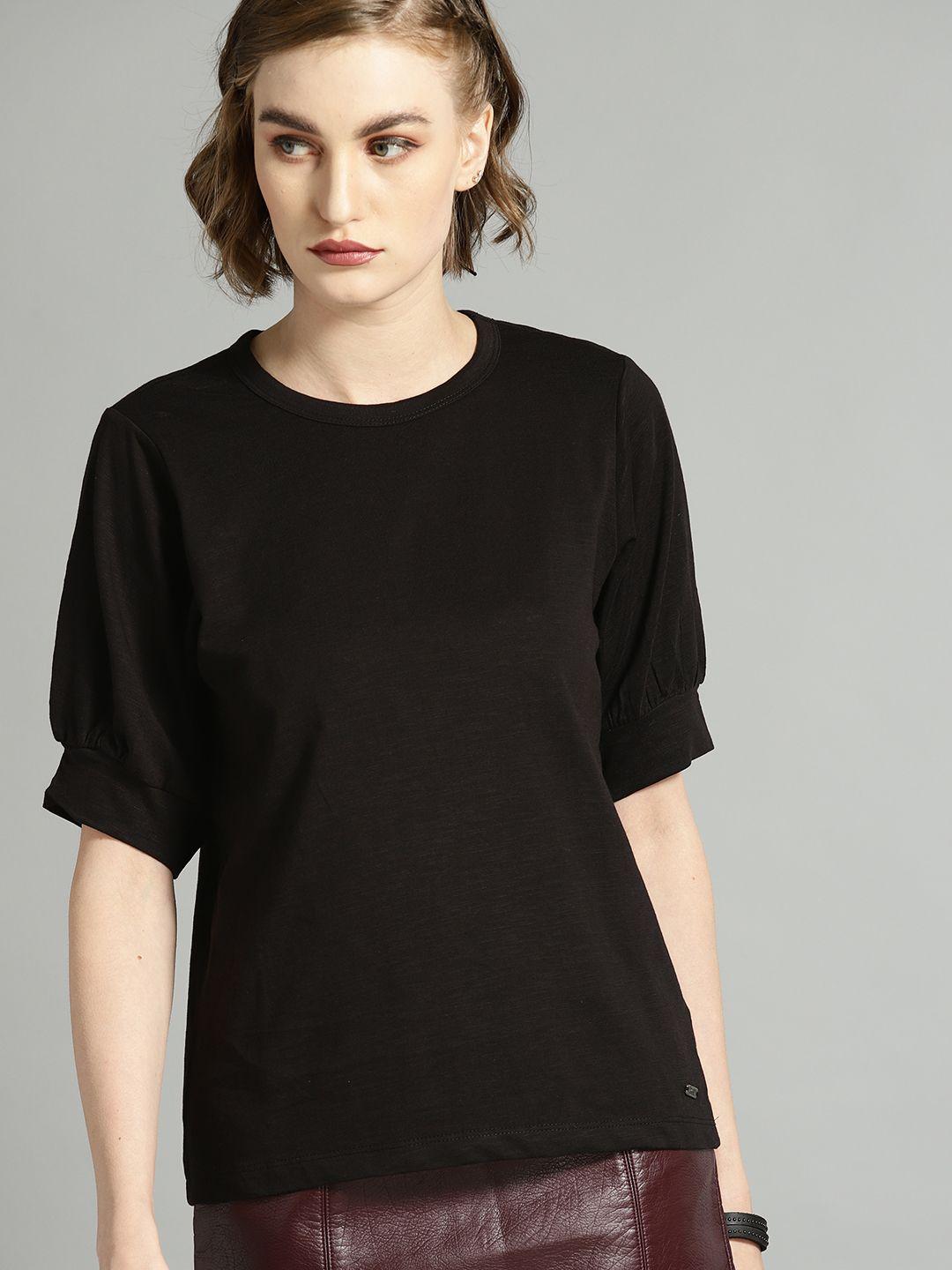 the roadster lifestyle co women black solid round neck t-shirt