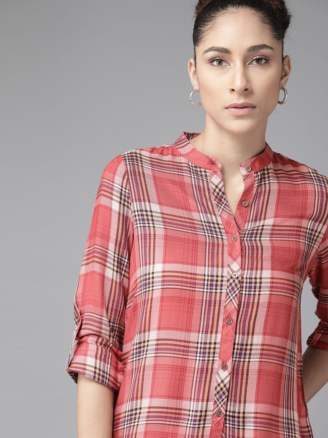 the roadster lifestyle co women pink & white sustainable ecovero tartan checked casual shirt