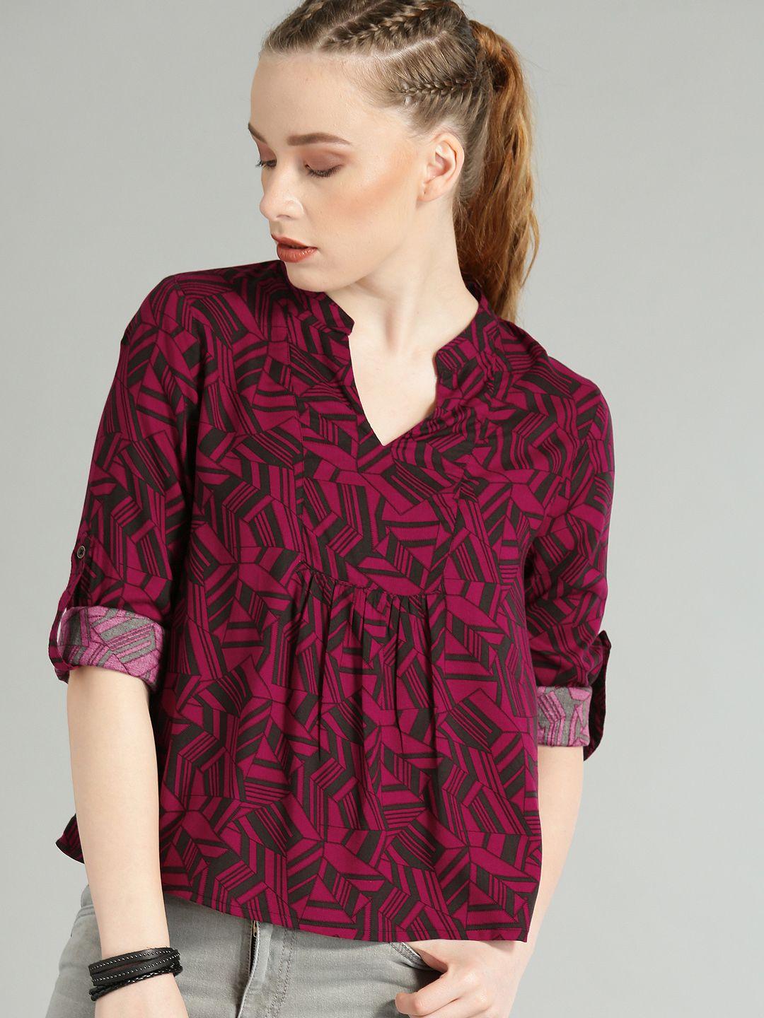 the roadster lifestyle co women red & black printed top