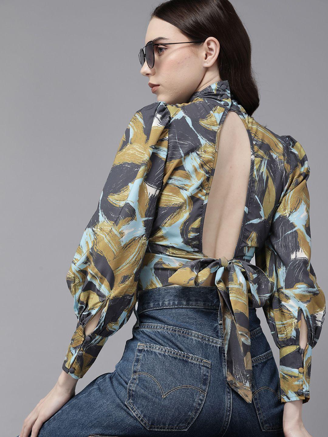 the roadster lifestyle co. abstract print blouson crop top